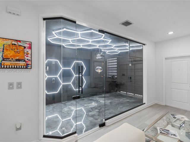 Дом в аренду по адресу 28500 SW 133rd Path 28500 - фото 7535782