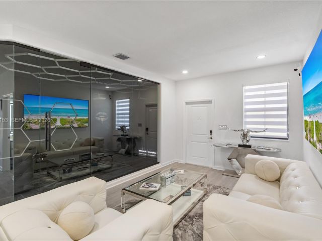 Дом в аренду по адресу 28500 SW 133rd Path 28500 - фото 7535785