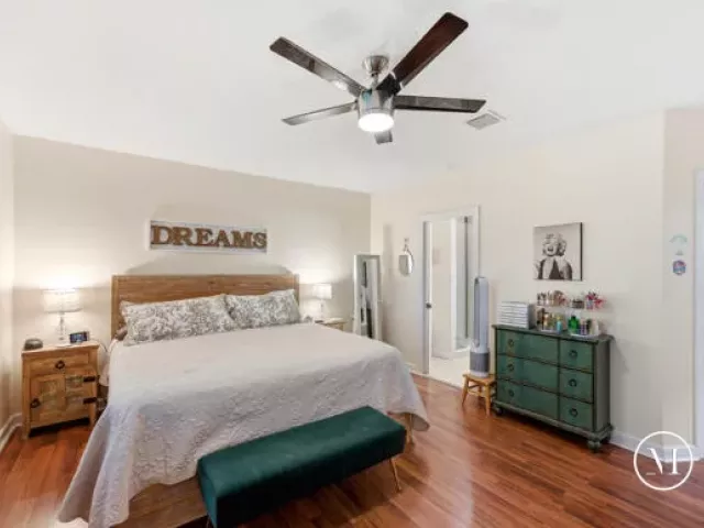 Продажа дома по адресу 824 SE 4th Court - фото 9067242