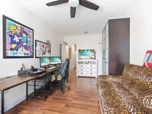 Продажа дома по адресу 824 SE 4th Court - фото 9067249