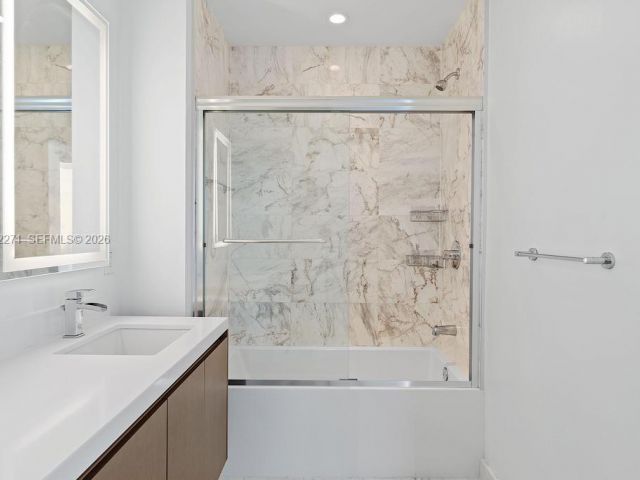 Продажа квартиры #2102 - фото 7488020