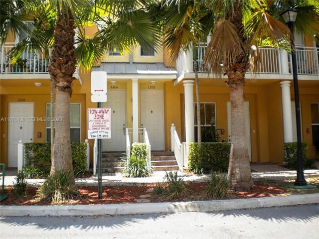 Продажа дома по адресу 1308 SW 3rd Ct - фото 7482448