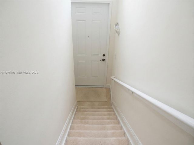 Продажа дома по адресу 1308 SW 3rd Ct - фото 7482449