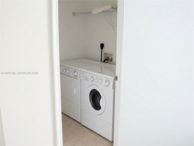 Продажа дома по адресу 1308 SW 3rd Ct - фото 7482455