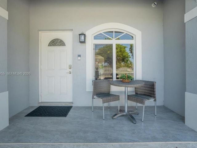 Дом в аренду по адресу 20560 NW 17th Ave - фото 7479553