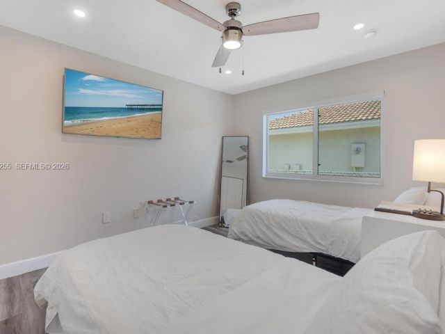 Дом в аренду по адресу 20560 NW 17th Ave - фото 7479558