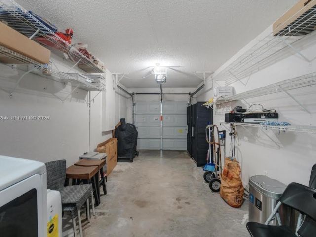 Дом в аренду по адресу 20560 NW 17th Ave - фото 7479564