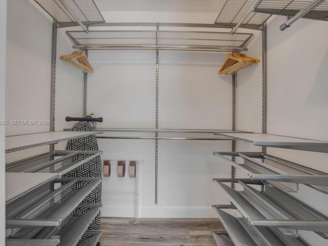 Дом в аренду по адресу 20560 NW 17th Ave - фото 7479569