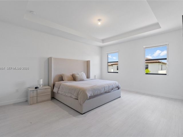 Дом в аренду по адресу 11932 SW 241st Ter 11932 - фото 7458965