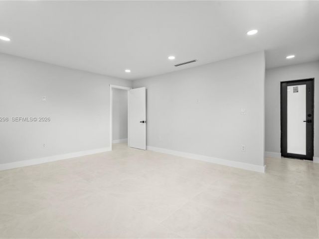 Продажа дома по адресу 11660 Canal Dr - фото 7525584