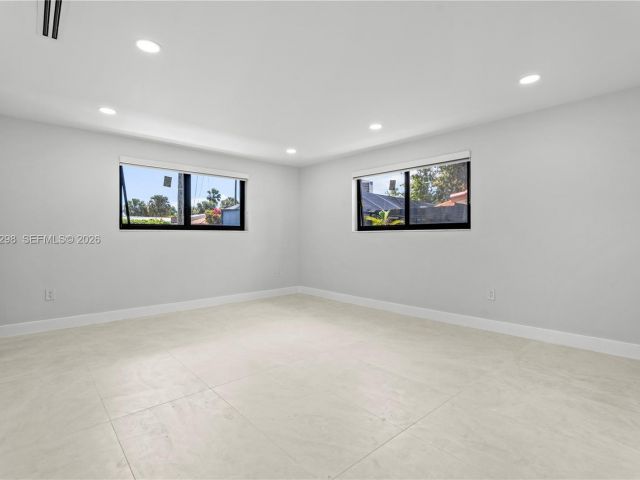 Продажа дома по адресу 11660 Canal Dr - фото 7525585