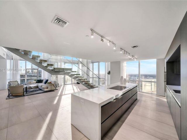 Квартира в аренду номерPenthouse 4612 - фото 7487954