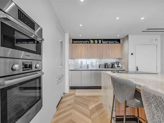 Продажа квартиры #1035 - фото 7491717