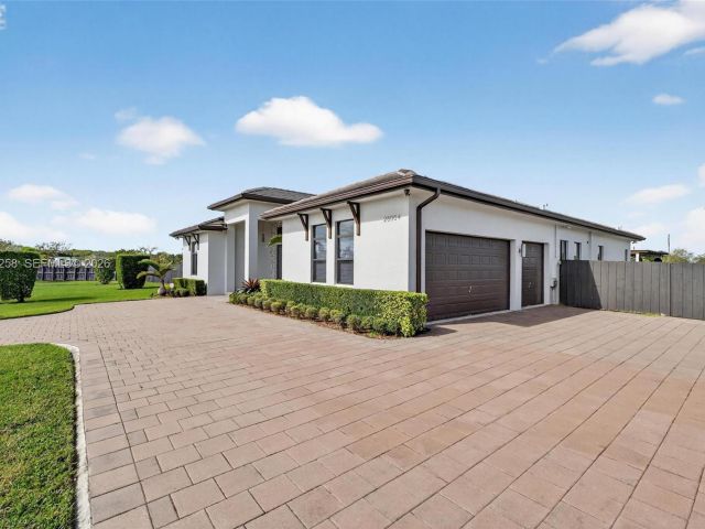 Продажа дома по адресу 28004 SW 169th Ct - фото 7458849