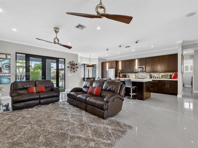 Продажа дома по адресу 28004 SW 169th Ct - фото 7458857