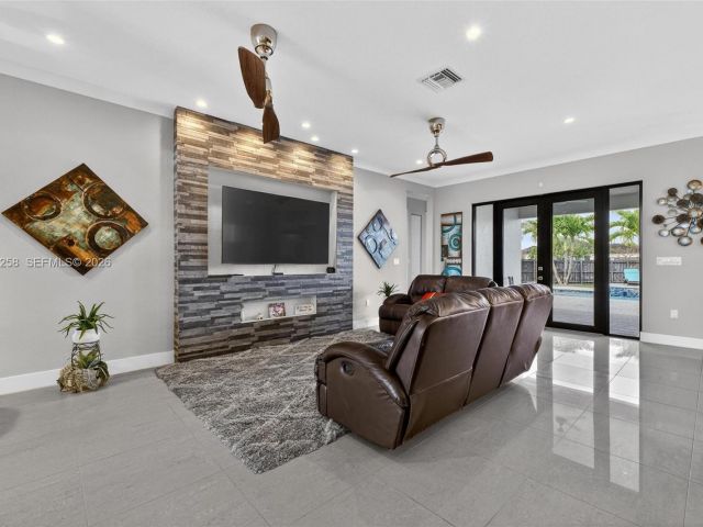 Продажа дома по адресу 28004 SW 169th Ct - фото 7458858