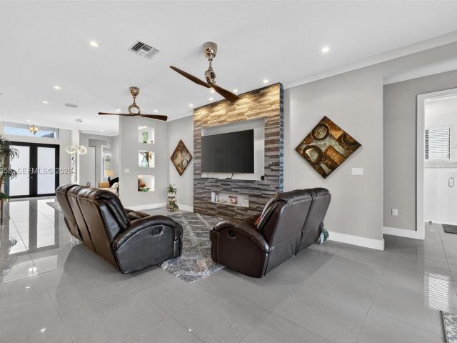 Продажа дома по адресу 28004 SW 169th Ct - фото 7458860