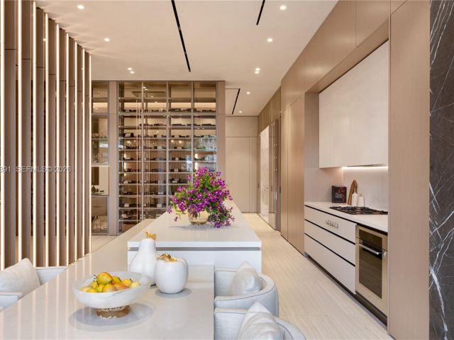 Продажа дома по адресу 1522 Island Blvd - фото 7476307