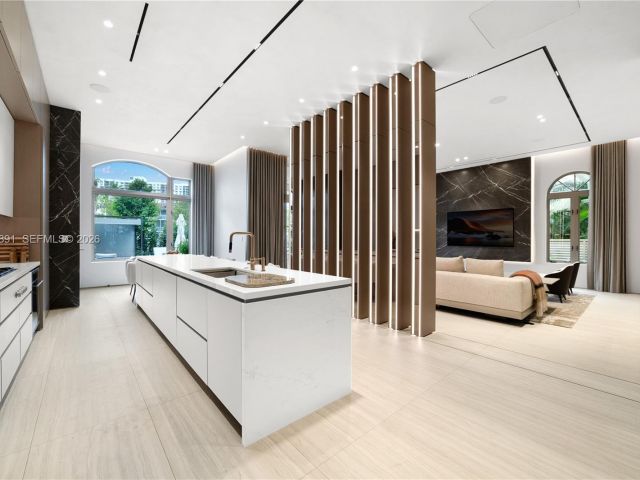 Продажа дома по адресу 1522 Island Blvd - фото 7476310