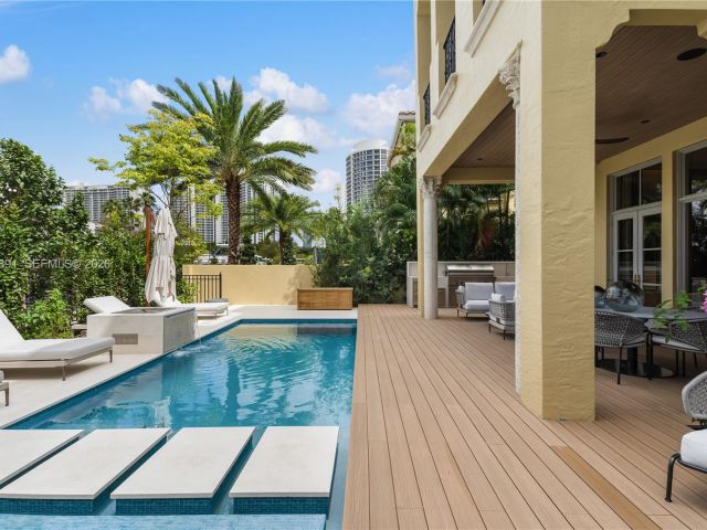 Продажа дома по адресу 1522 Island Blvd - фото 7476315