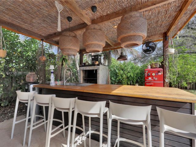 Продажа дома по адресу 12203 Melissa Way - фото 7487037