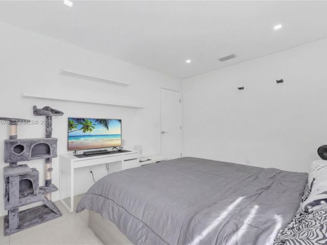 Продажа дома по адресу 12203 Melissa Way - фото 7487044