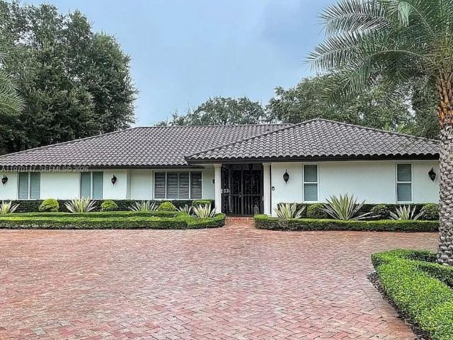 Продажа дома по адресу 8801 SW 124th St - фото 7525381