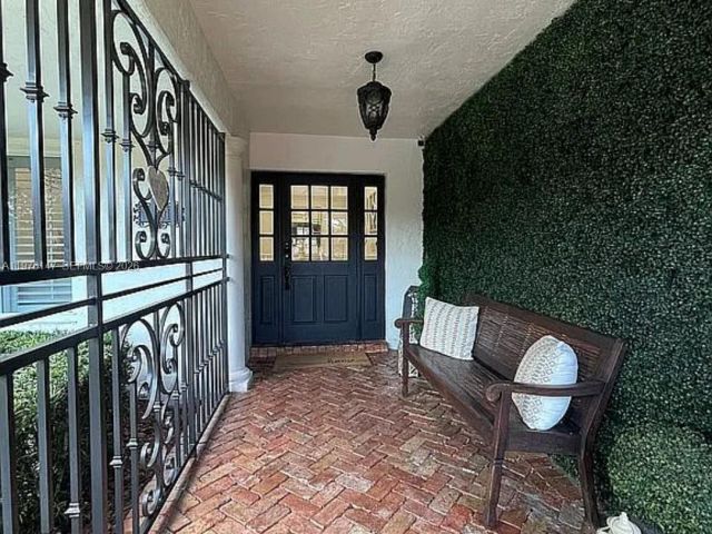 Продажа дома по адресу 8801 SW 124th St - фото 7525384