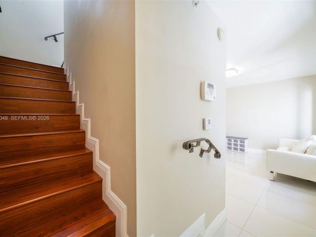 Дом в аренду по адресу 2729 NE 184th Ln 2729 - фото 7476341