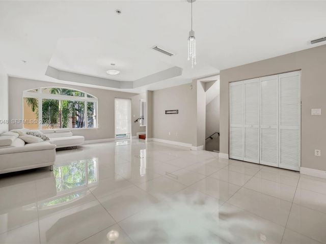 Дом в аренду по адресу 2729 NE 184th Ln 2729 - фото 7476342