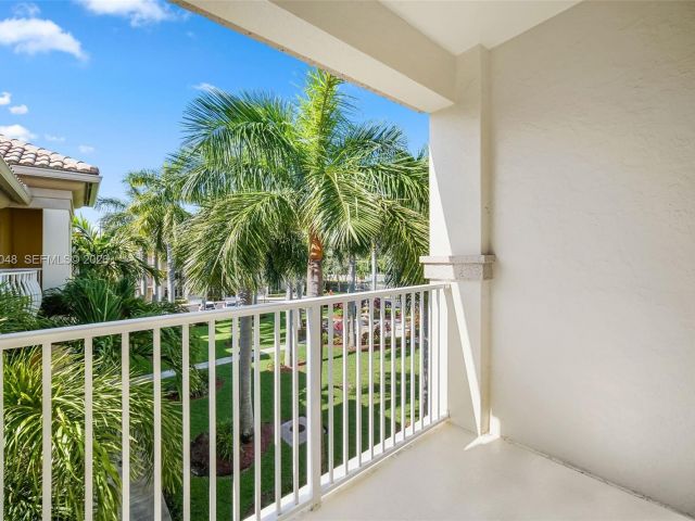 Дом в аренду по адресу 2729 NE 184th Ln 2729 - фото 7476358