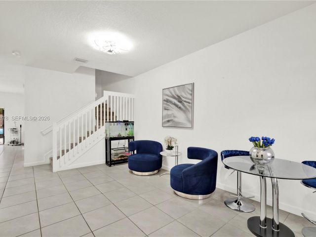 Продажа дома по адресу 23461 SW 129th Pl 23461 - фото 7458991