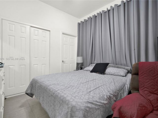 Продажа дома по адресу 23461 SW 129th Pl 23461 - фото 7458993