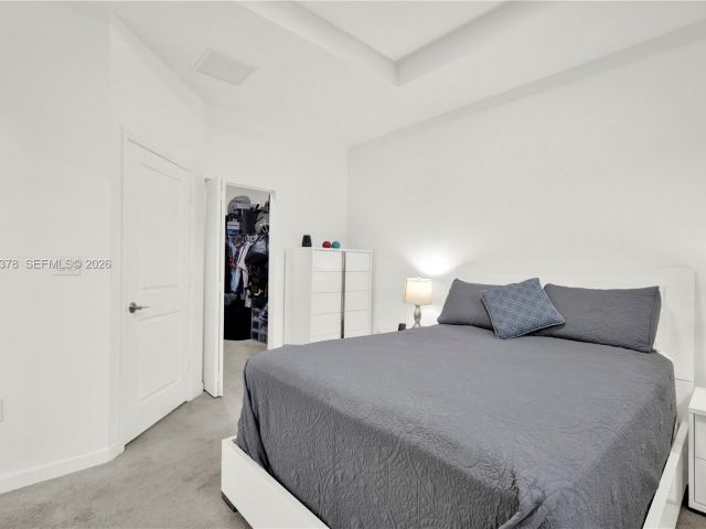 Продажа дома по адресу 23461 SW 129th Pl 23461 - фото 7459004