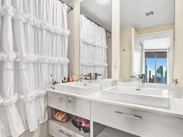 Квартира в аренду номер4004 - фото 7536709