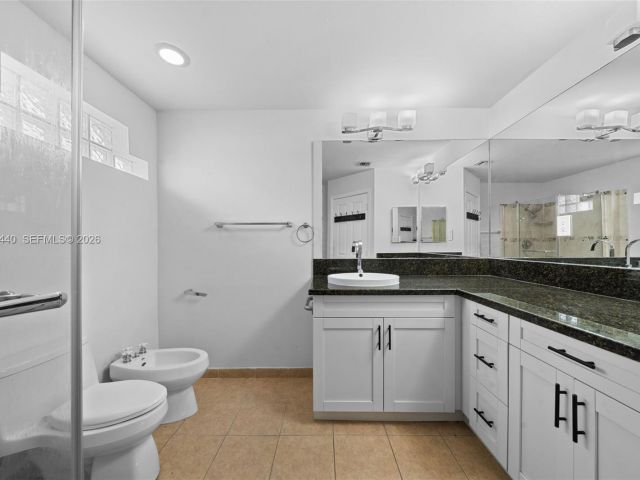 Продажа дома по адресу 8050 SW 157th Pl - фото 7532304