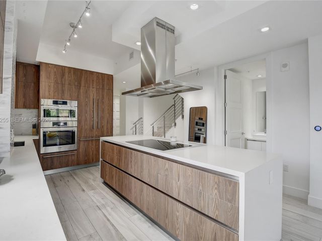 Дом в аренду по адресу 155 E Boca Raton Rd TH1 - фото 7453223