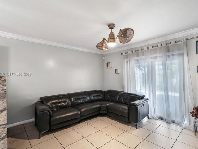 Продажа дома по адресу 12633 SW 224th St - фото 7466297