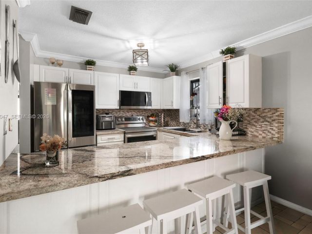 Продажа дома по адресу 12633 SW 224th St - фото 7466300