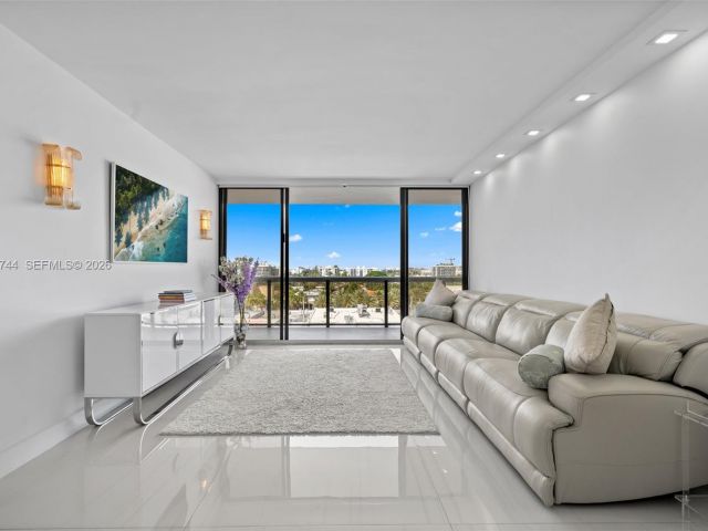 Продажа квартиры #703 - фото 7506980