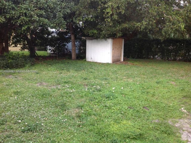 Дом в аренду по адресу 881 NE 156 TER. - фото 7480793