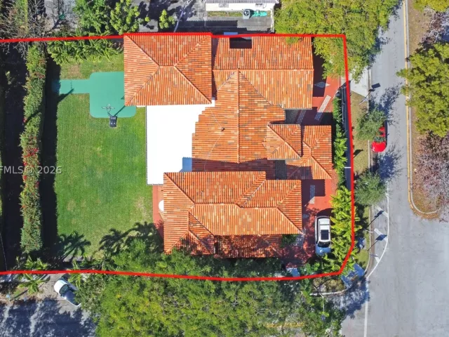 Продажа дома по адресу 100 SW 26th Rd - фото 9133627