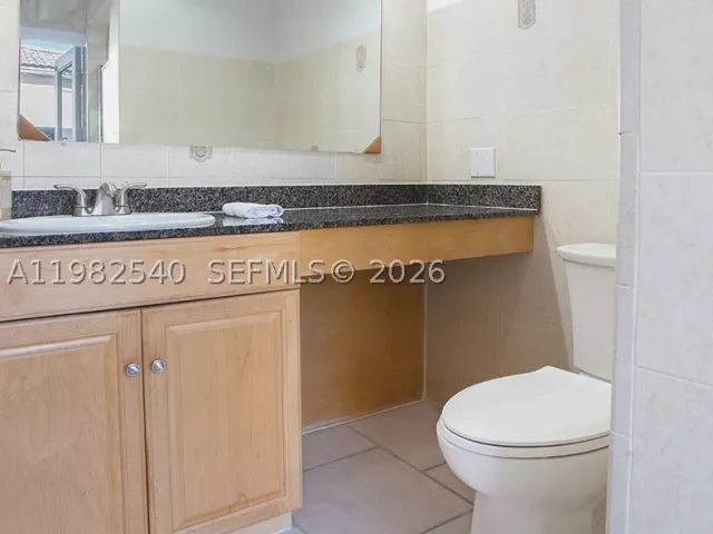 Продажа дома по адресу 100 SW 26th Rd - фото 9133628