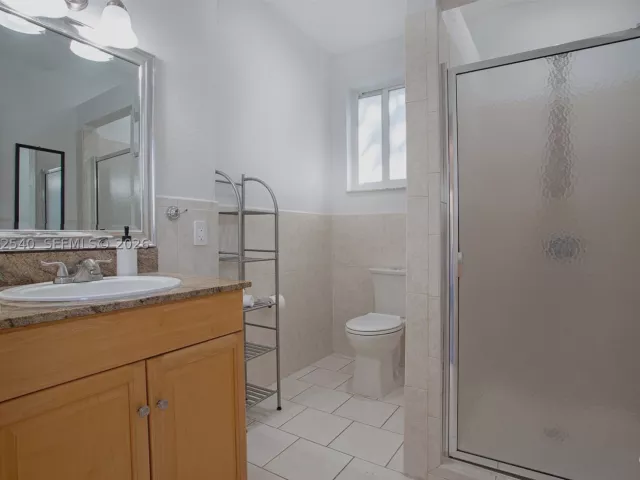 Продажа дома по адресу 100 SW 26th Rd - фото 9133637