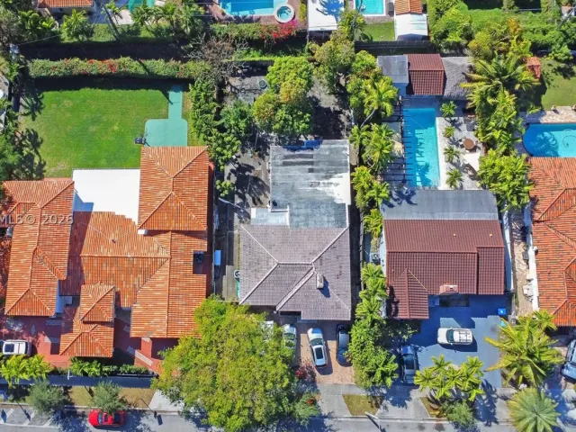 Продажа дома по адресу 100 SW 26th Rd - фото 9133652