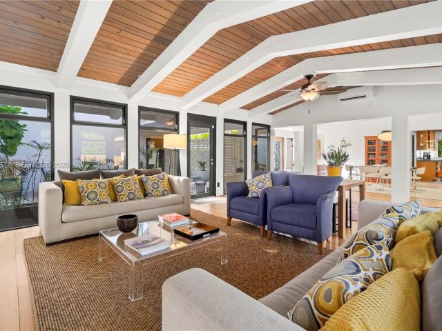 Дом в аренду по адресу 2132 Middle River Dr - фото 7482240