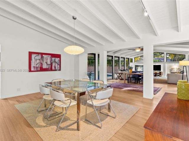 Дом в аренду по адресу 2132 Middle River Dr - фото 7482242