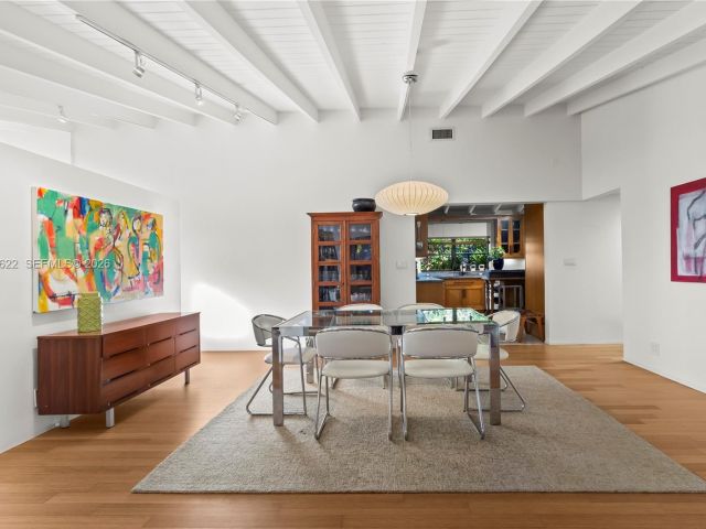 Дом в аренду по адресу 2132 Middle River Dr - фото 7482243