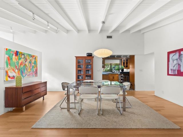 Дом в аренду по адресу 2132 Middle River Dr - фото 7482246