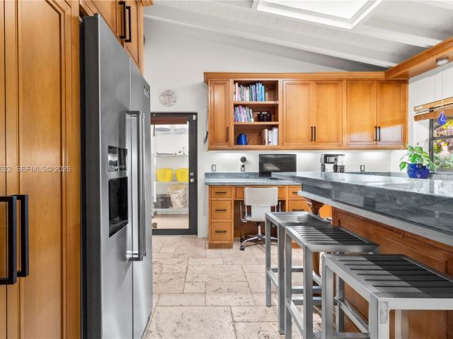 Дом в аренду по адресу 2132 Middle River Dr - фото 7482249